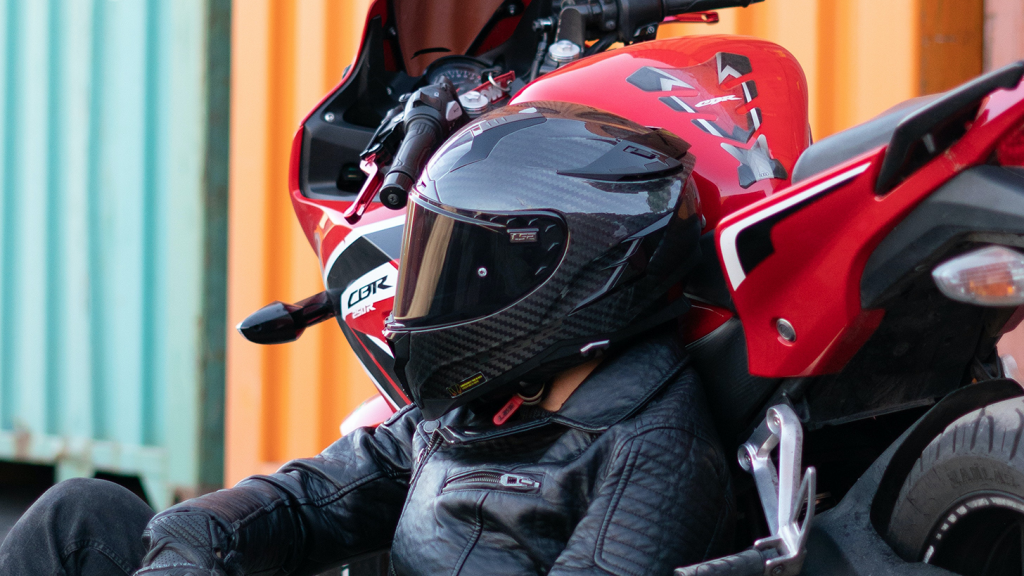 Como cuidar do seu capacete