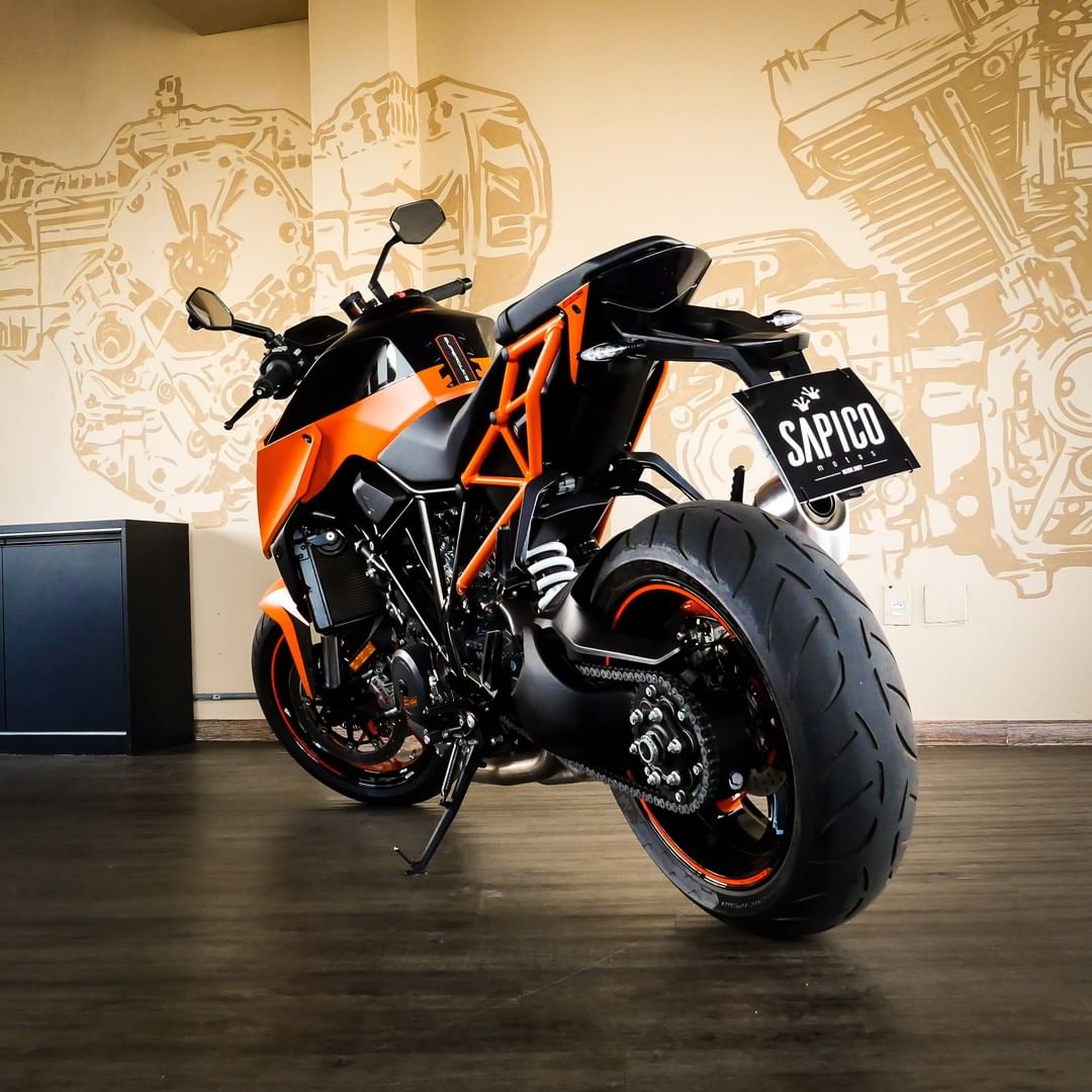 KTM Super Duke 1290 R 2