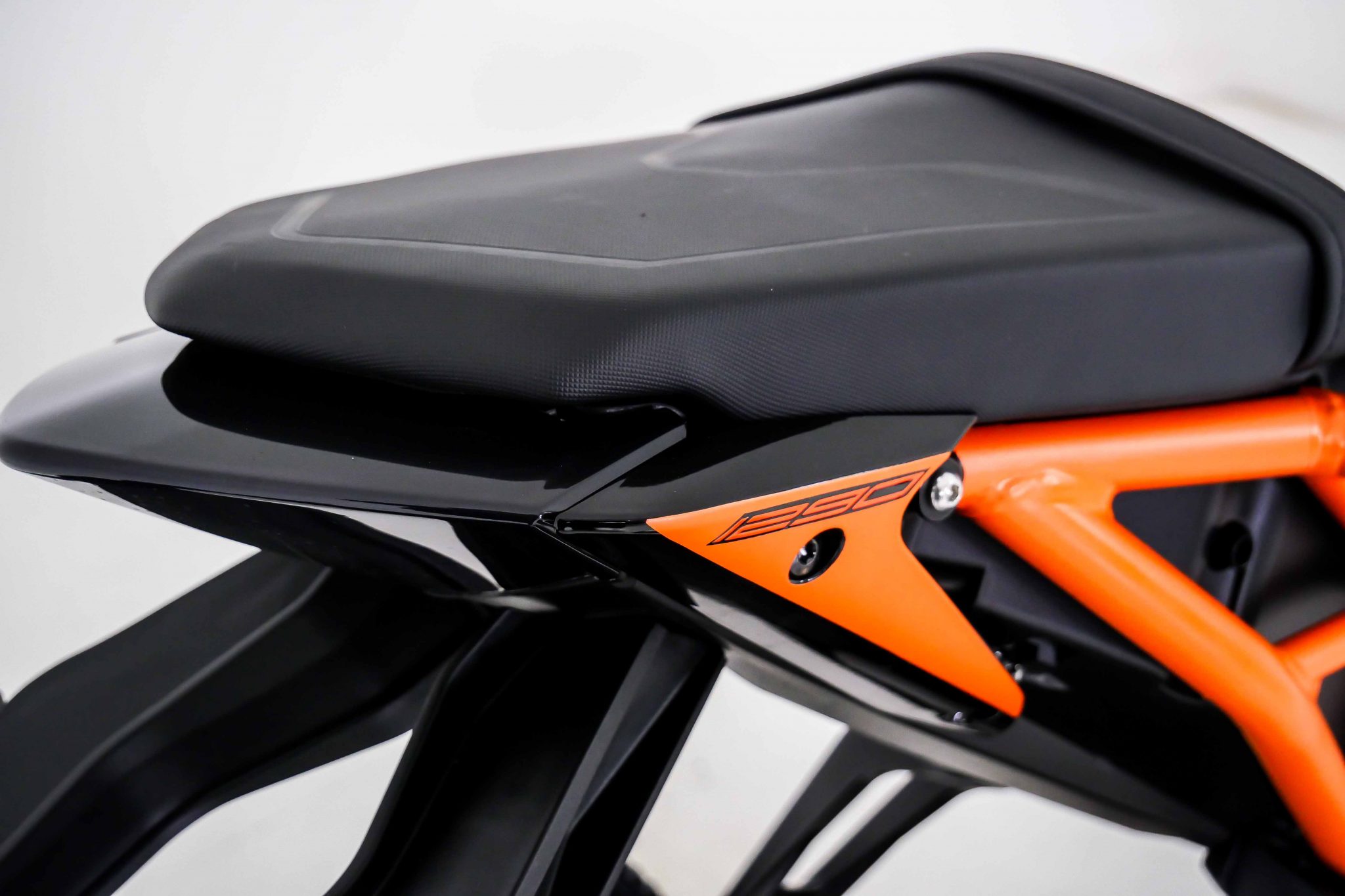 KTM Super Duke 1290 R banco